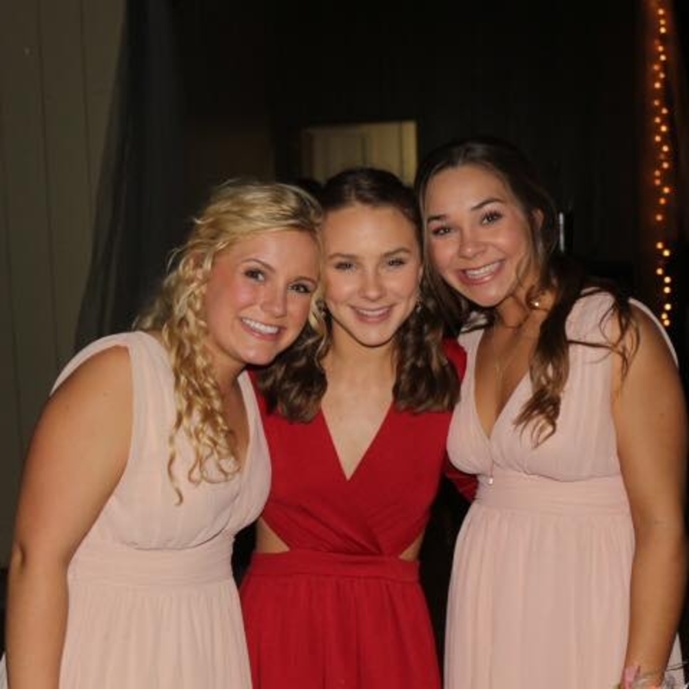 Meet your Posher, Monica